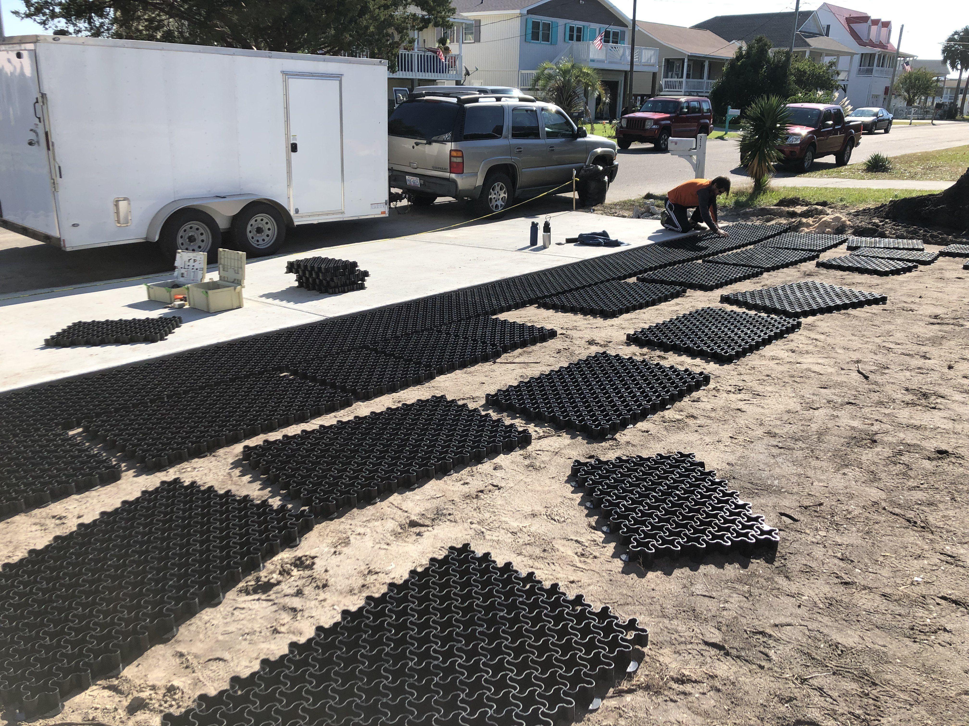 Heavy-Duty HDPE Plastic Grass Grid for Ground Reinforcement, Load Support, and Driveway Stabilization