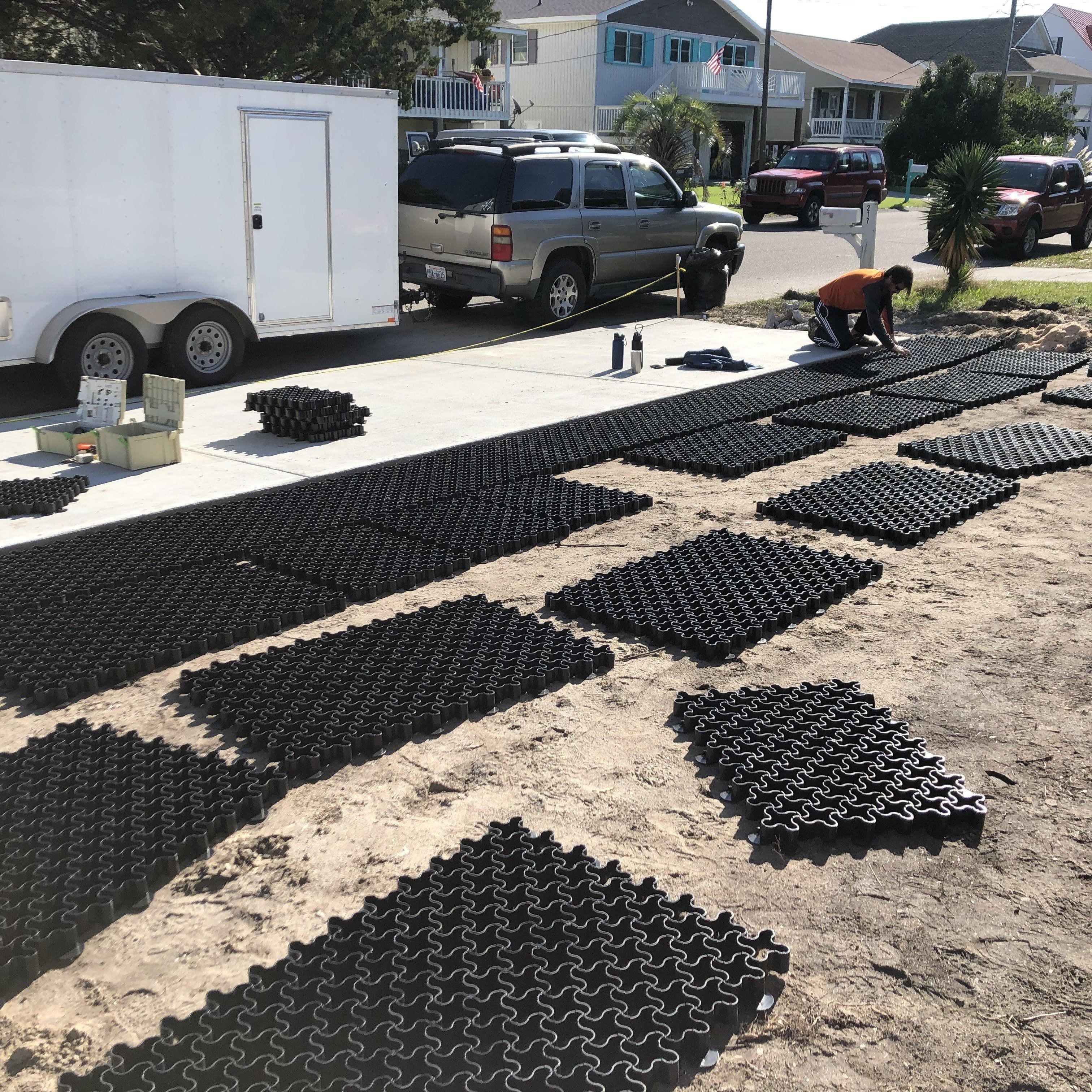 Heavy-Duty HDPE Plastic Grass Grid for Ground Reinforcement, Load Support, and Driveway Stabilization