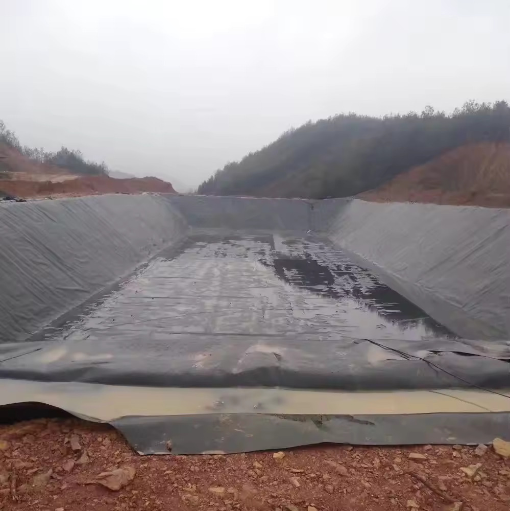 0.3mm 0.5mm 0.75mm 1.0mm 1.5mm 2.0mm Smooth White Black Green Blue HDPE LLDPE Waterproof Geomembrane for Agriculture Pond Liner 