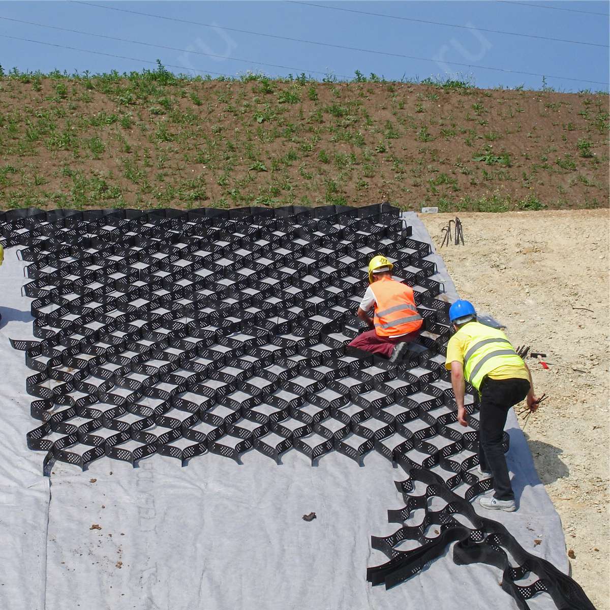 100mm 150mm 200mm Textured Perforated Plastic HDPE Honeycombed Geomallas Paved Grid Geocell Strata Web System