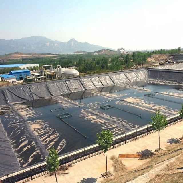 HDPE Geomembrane 1.0mm 1.5mm Anti-UV Anti-Seepage Liner for Fish Ponds Mines Landfills